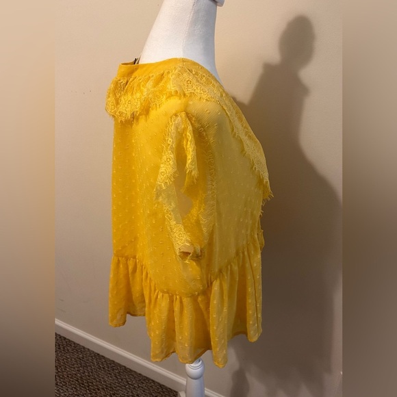 Zara Yellow Polka Dot Ruffle Short Sleeve Blouse Size XL - Picture 4 of 5